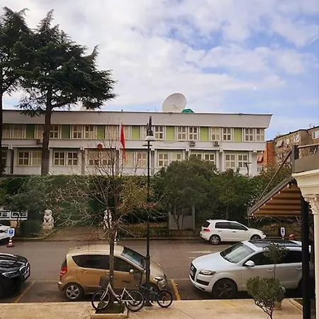 Colosseo Gemtirana W/24h Checkin 아파트
