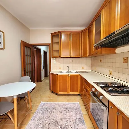 Apartamento Colosseo Gemtirana W/24h Checkin