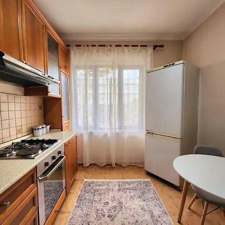 Colosseo Gemtirana W/24h Checkin Apartamento Tirana