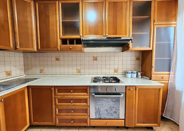 Colosseo Gemtirana W/24h Checkin Apartment *